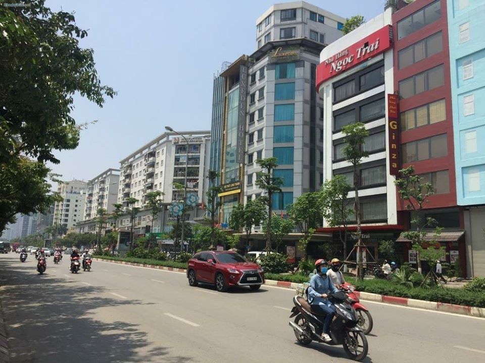 Chính chủ bán rẻ căn góc mặt phố Phạm Văn Đồng (đoạn đẹp) - Kinh doanh sầm uất - 775m² - 240 tỷ 2