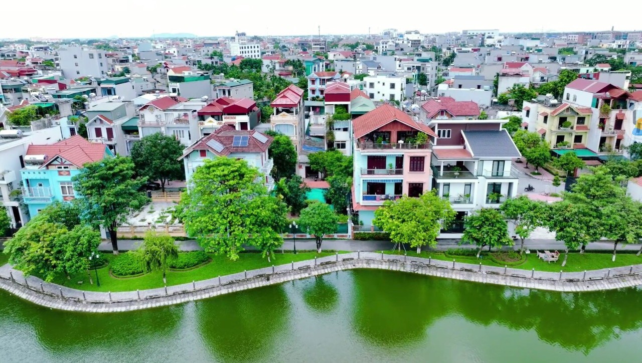 Bán đất tặng nhà 172m2 khu vực Hồ Nam Trần Hưng Đạo - TP. Phủ Lý 2