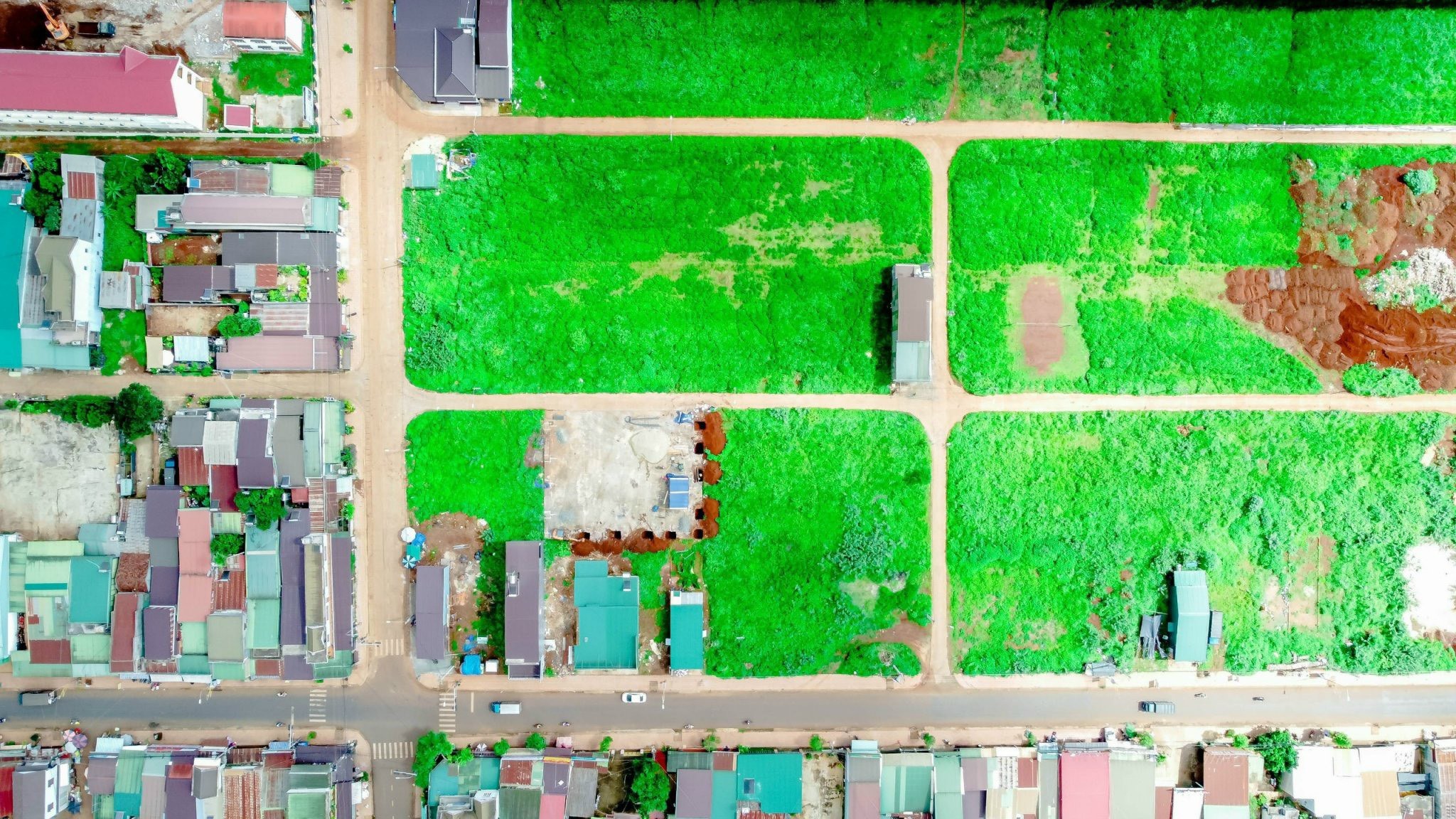 Đất khu bàn cờ kề chợ Phú Lộc, giá chỉ 668 triệu/ nền. LH 0966219705.