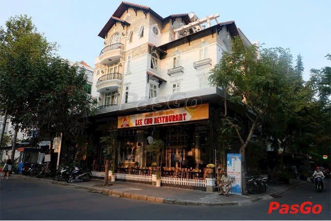 Cho thuê nhà phố Hưng Phước 600m2 góc đường Phạm Văn Nghị vị trí đẹp 1
