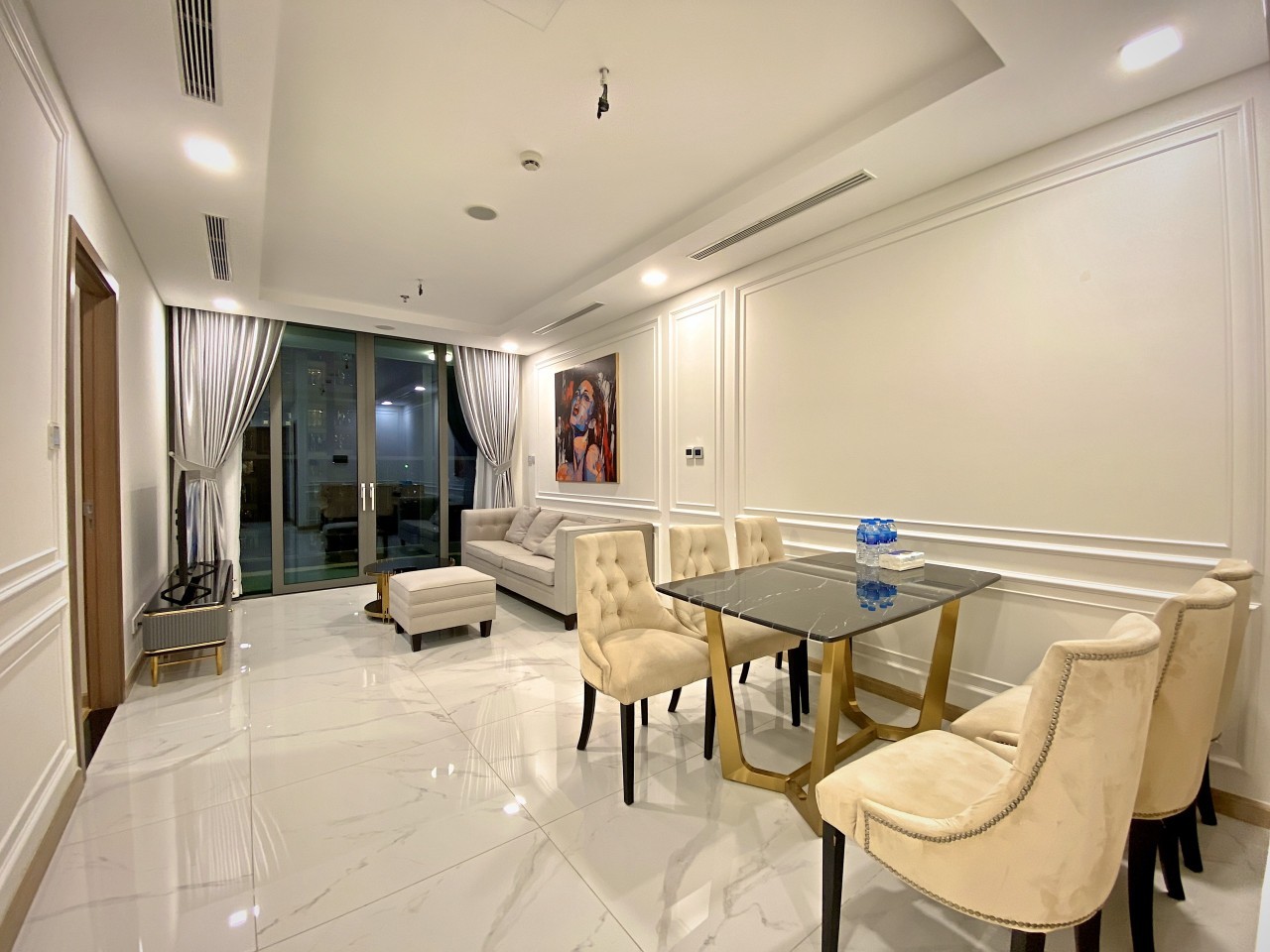 Chính chủ bán gấp căn hộ cao cấp Landmark 81 Đường Nguyễn Hữu Cảnh -Cho Thuê 35tr tháng 5
