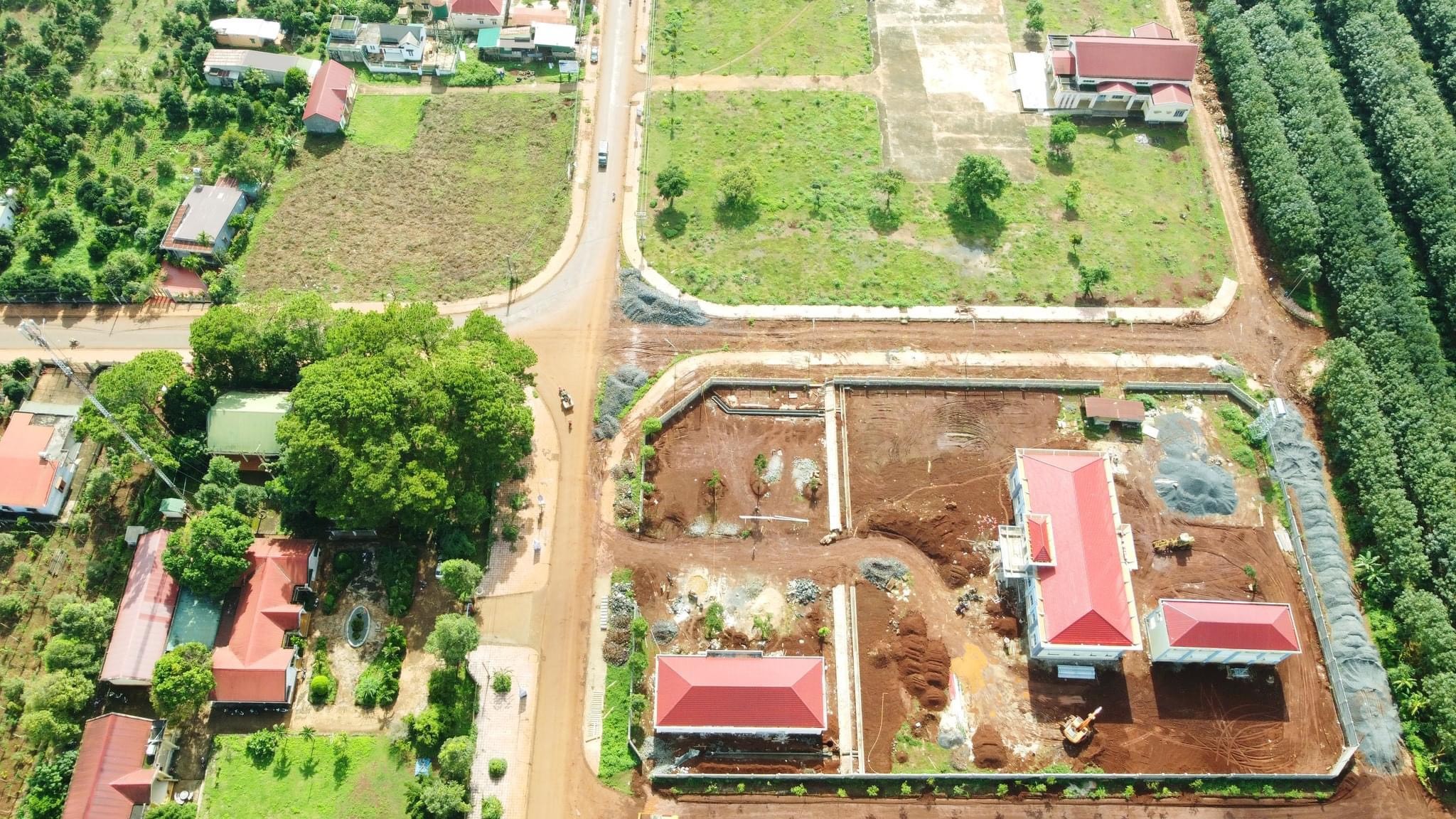 Bán 12m ngang full thổ kề trường tiểu học Phú Lộc, Krông Năng, giá thương lượng. 2