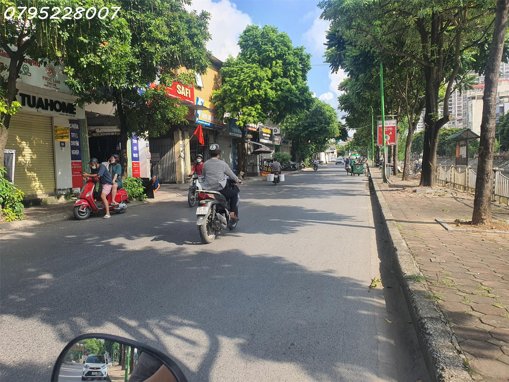 Cần sang nhượng mặt bằng kinh doanh tại số 8C, đường Nguyễn Lân, phường Phương Liệt, quận Thanh 5