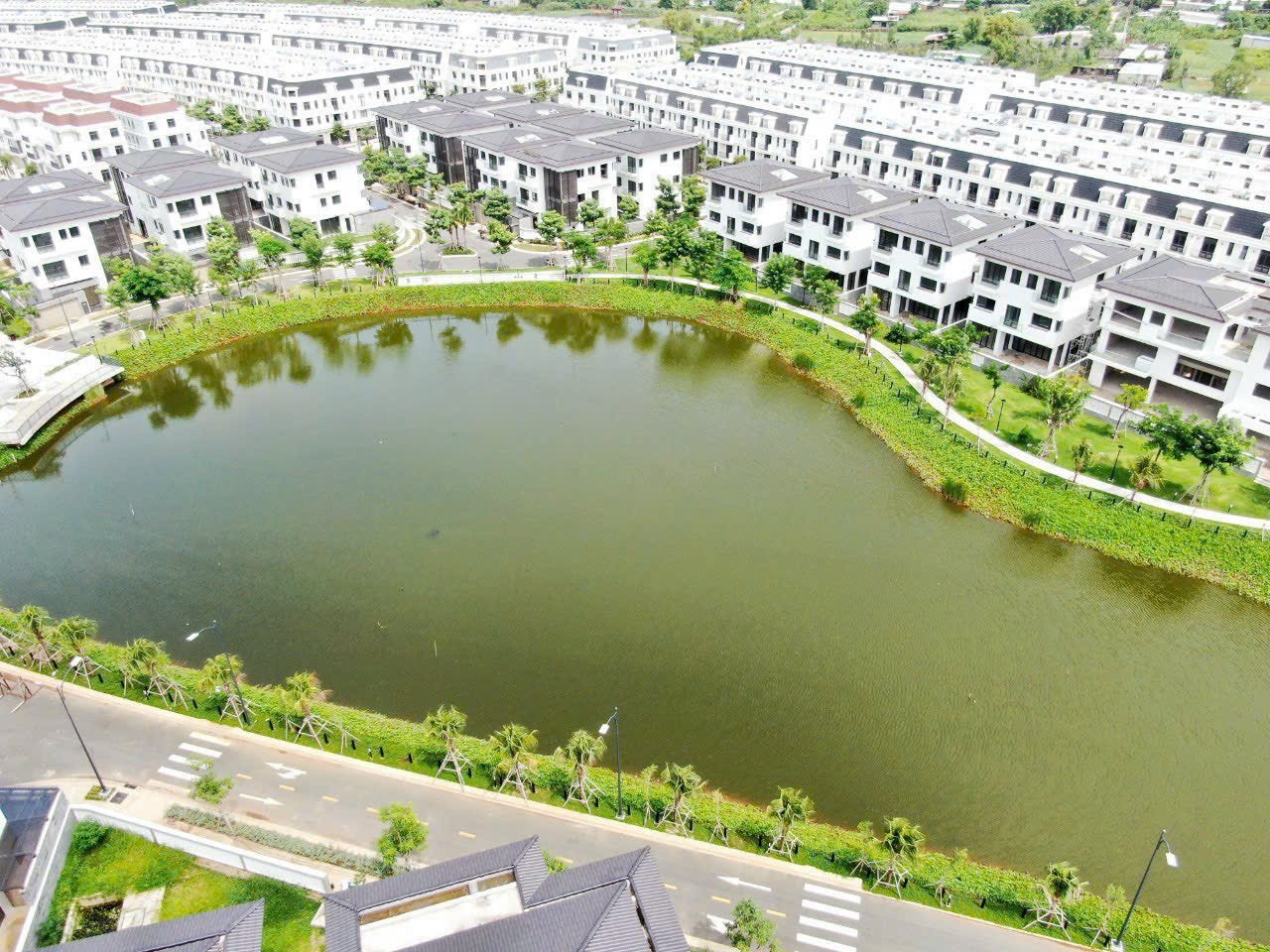 Cần bán nhà 1 trệt 3 lầu giá chỉ 4.7 tỷ tại thành phố Vũng Tàu. Lh: 0373.817.178 1