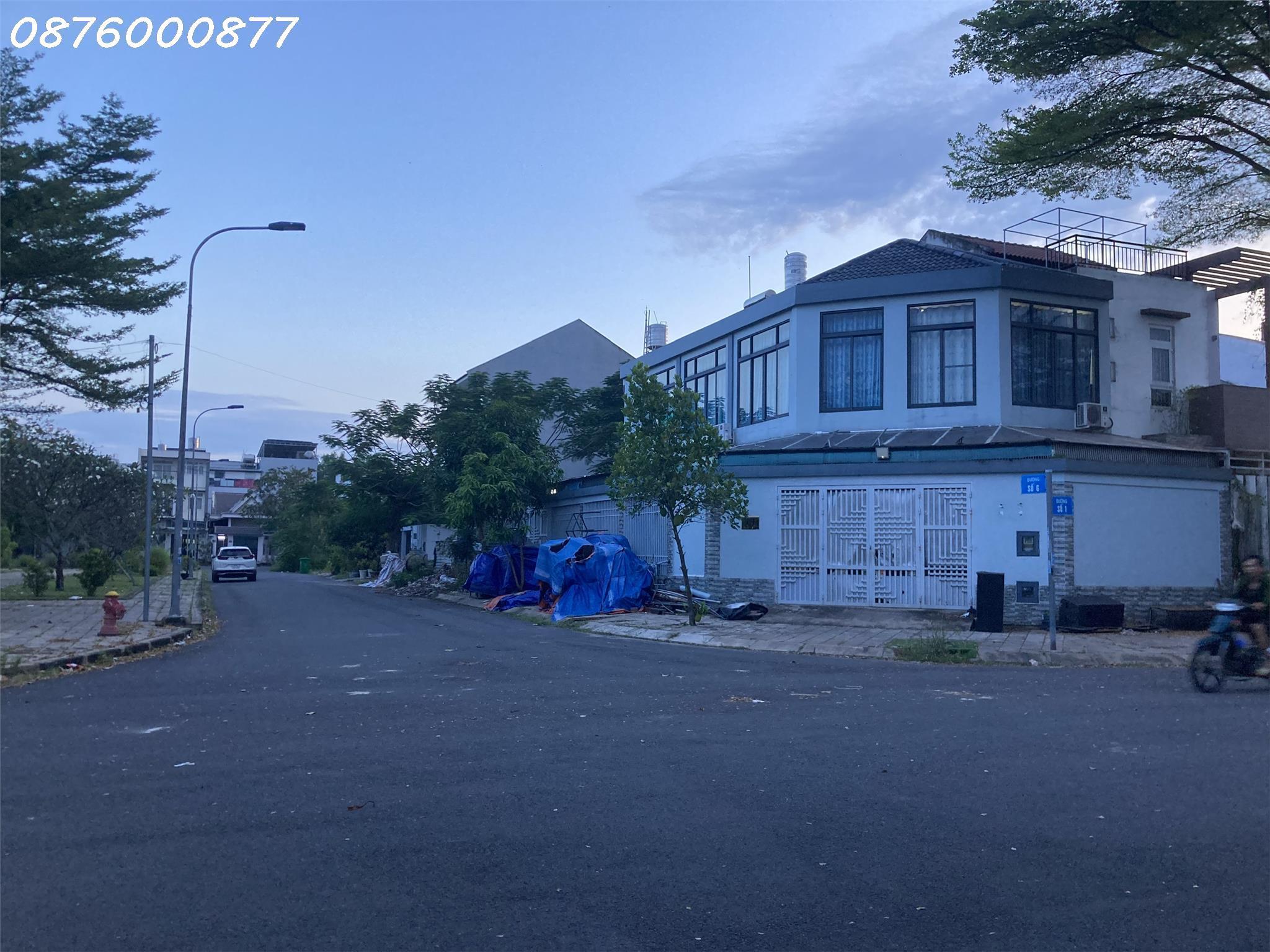 Bán nhà căn góc 2MT Lê Văn Lương, Nhà Bè. HXH 20m, sát công viên đang cho thuê 20 triệu/ tháng 2