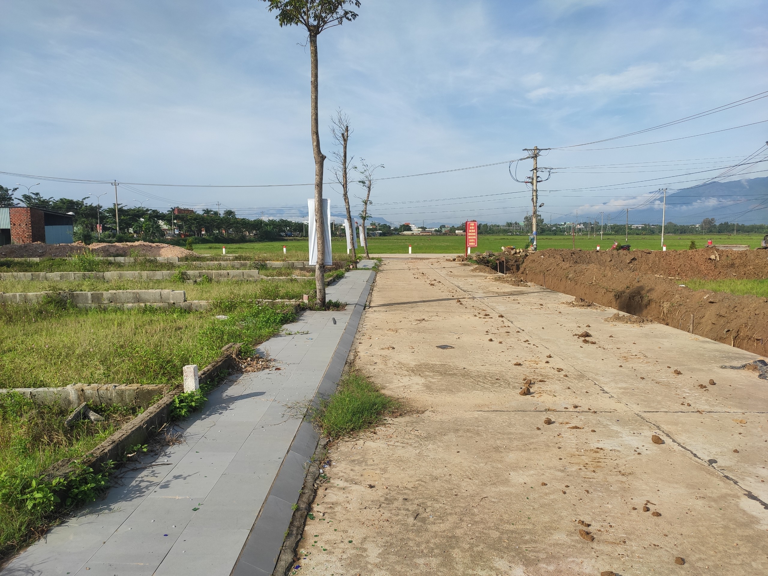 Đất nền Điện Bàn ven Đà Nẵng, gần UBND, chợ, trường học, bán bao sổ, hỗ trợ vay 3 bên  0918852552 6