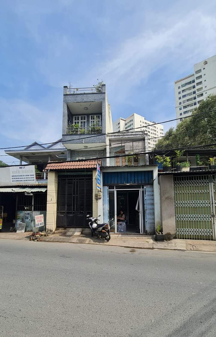 Bán nhà 44m2 hẻm 8m đường Nguyễn cửu Phú Bình Tân 2.75 tỷ