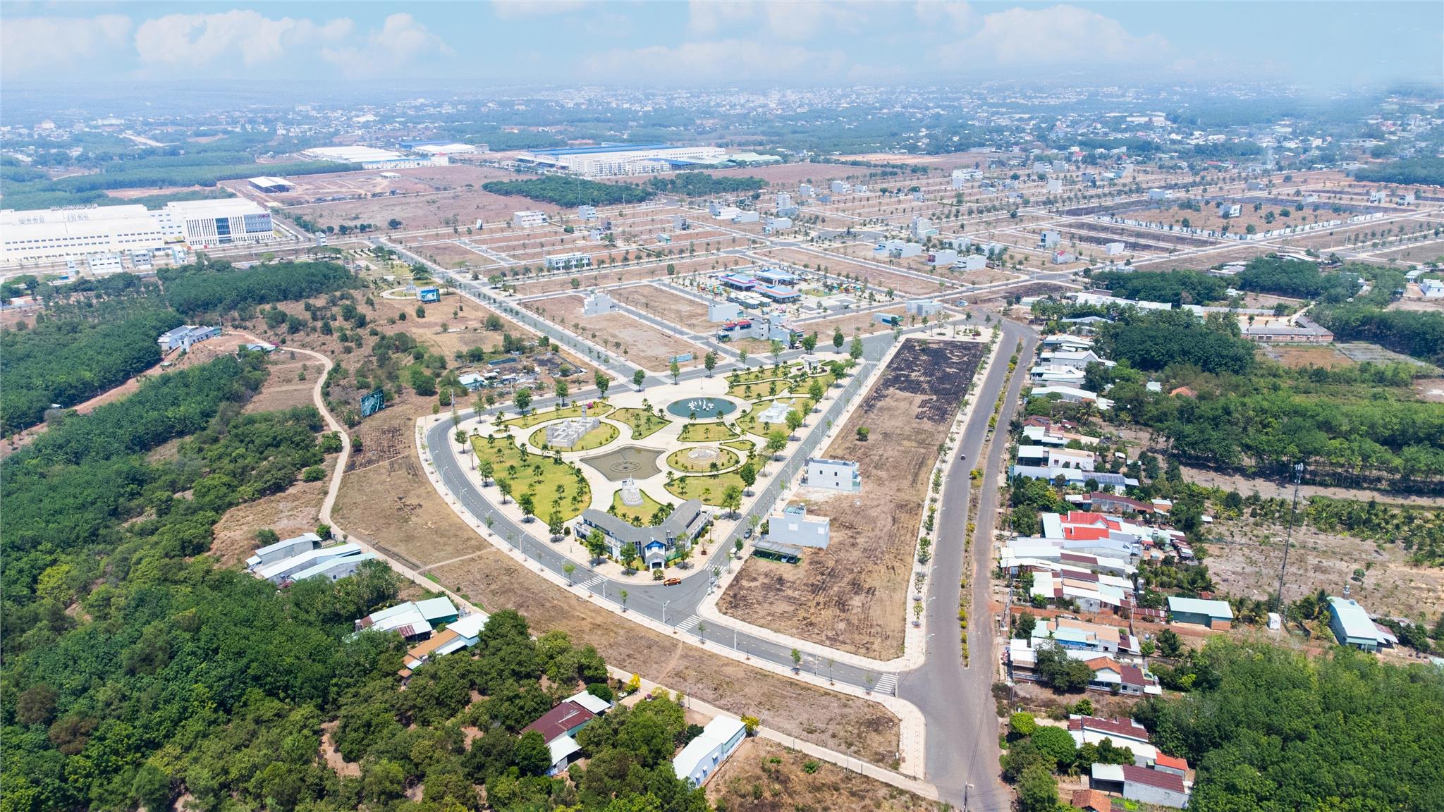 Bán nhanh lô đất nằm trong khu đô thị phức hợp - cảnh quan Cát Tường Phú Hưng 4