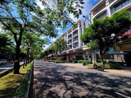 Cần bán Nhà mặt tiền đường Nguyễn Thị Nhung, Phường Hiệp Bình Phước, Diện tích 100m², Giá 23 Tỷ
