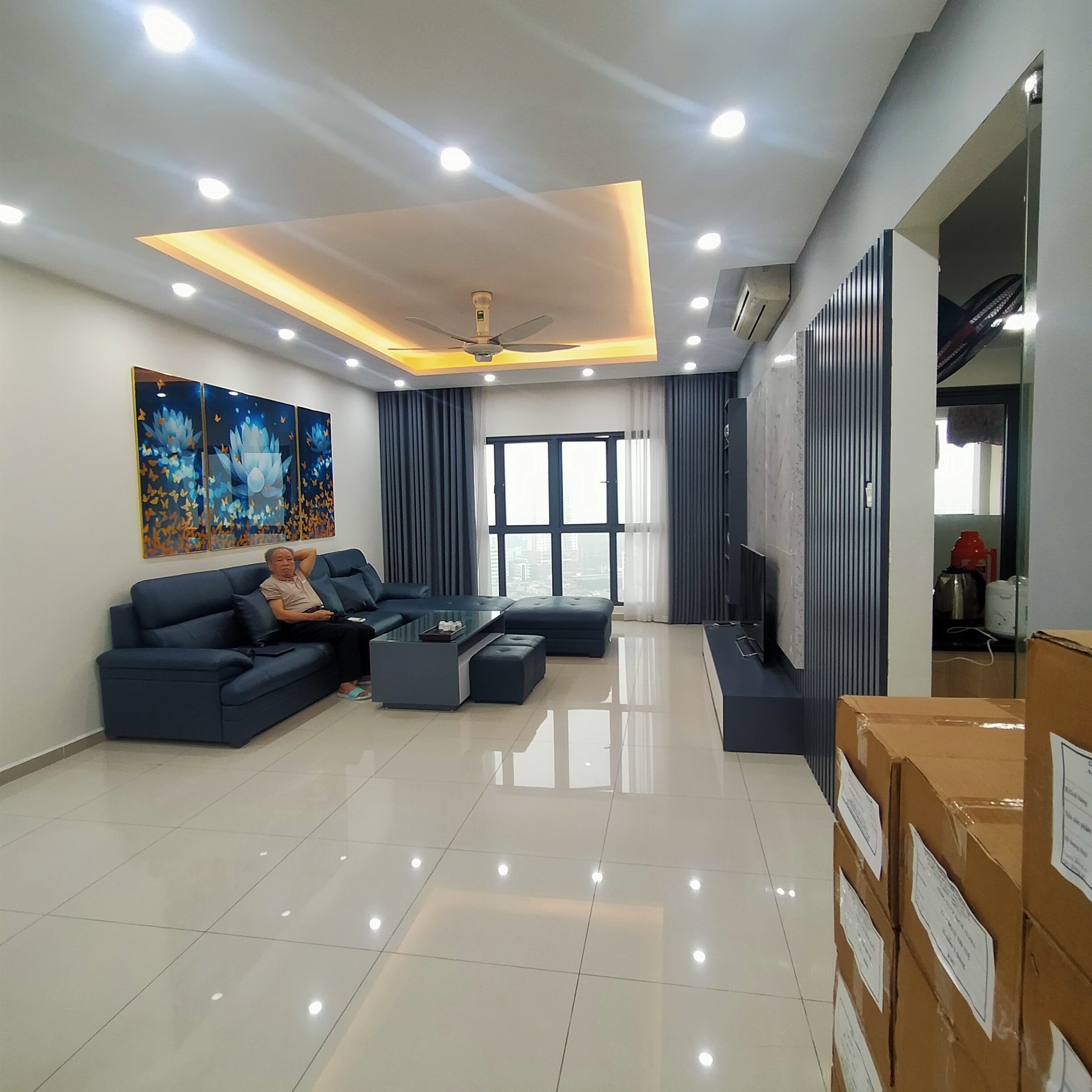 Chính chủ thiện chí bán căn 134m2 tầng trung view đẹp full đồ Mulberry Lane 4.8 tỷ 2