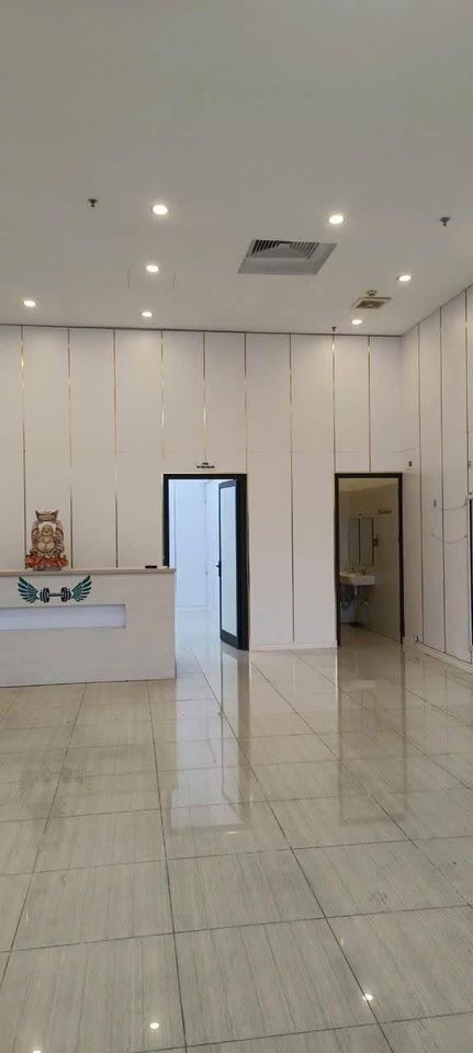 Chính chủ cần Bán SHOPHOUSE 132m2 mặt đường Hoàng Quốc Việt, trung tâm Du lịch Bãi Cháy, Hạ Long. 5