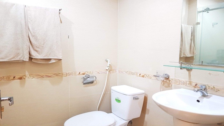 Cho thuê căn hộ dịch vụ tại Trúc Bạch, Ba Đình, 70m2, 2PN, đầy đủ nội thất 10