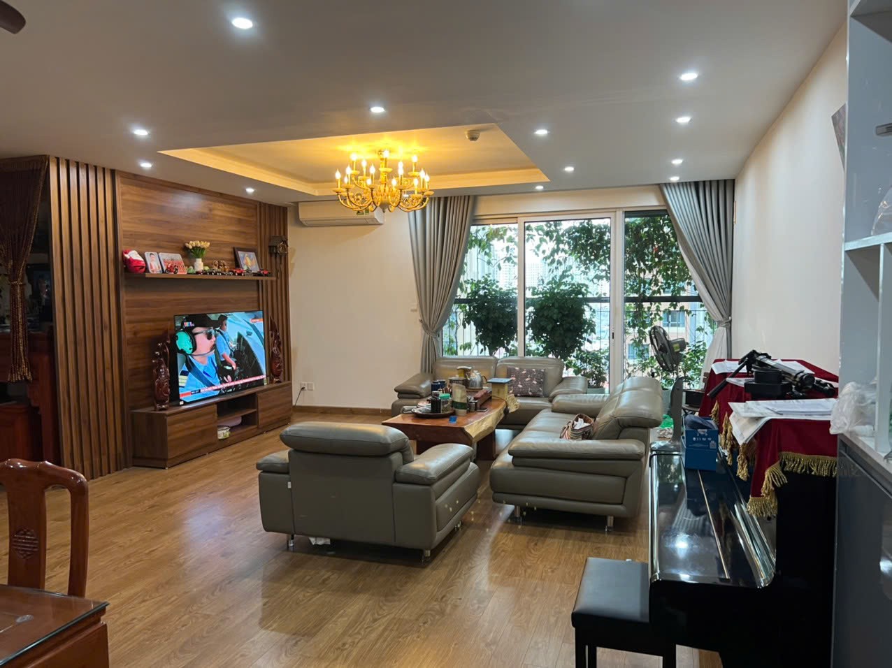 Bán nhanh căn hộ Seasons Avenue, dt 116m2, full đồ đẹp, giá 7 tỷ