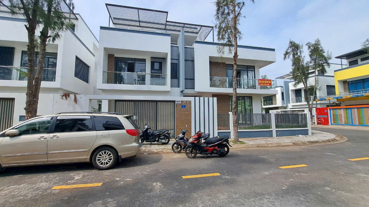 Cần bán Đất Phường Trường Thạnh, Quận 9, Diện tích 425m², Giá 31 Tỷ 5