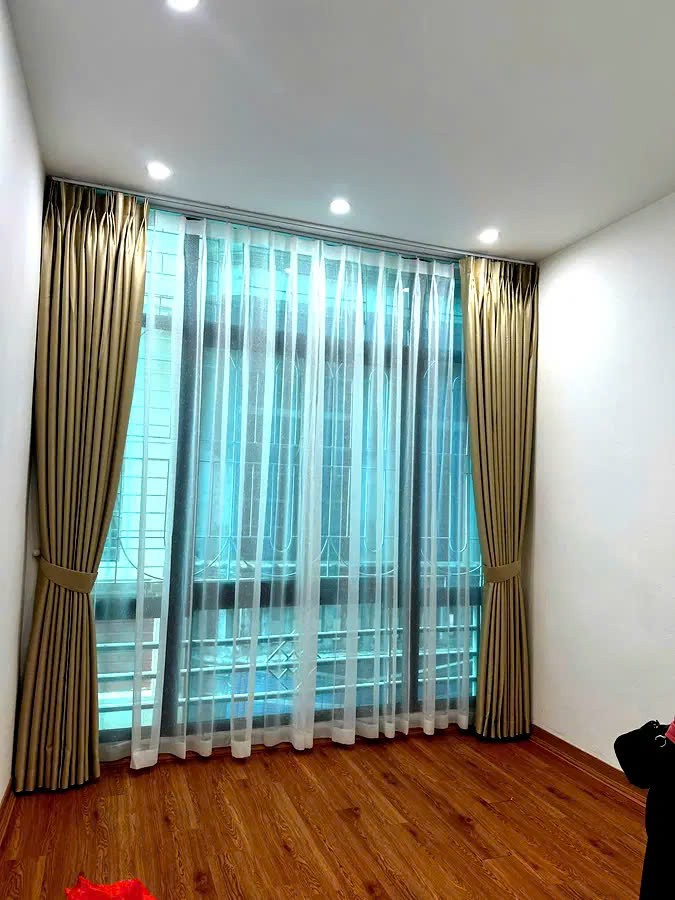 TÔI CẦN BÁN NHÀ RIÊNG PHỐ NGỌC THỤY- LONG BIÊN, 36M2,4 TẦNG, MT 3.,5M 6.95 TỶ. 5