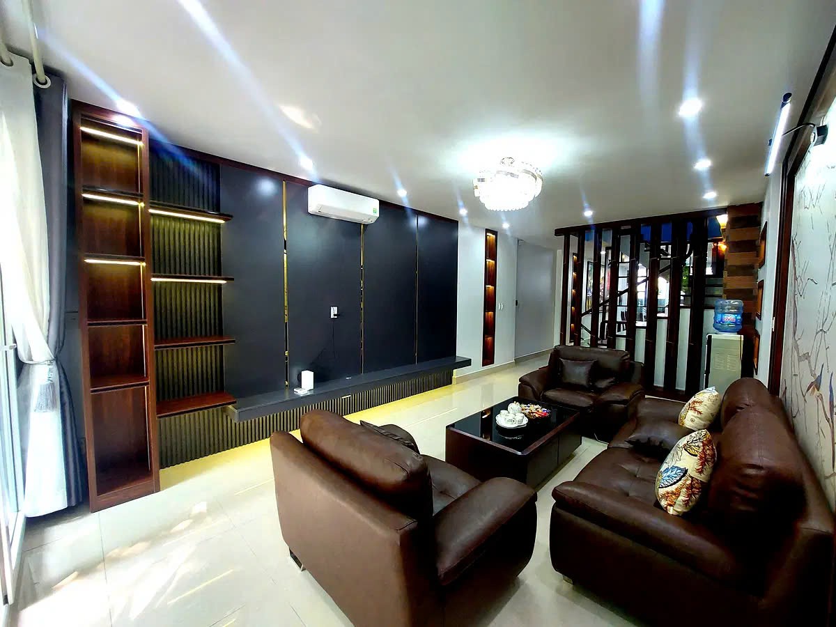 Bán nhà 4 tầng, 64m², ngõ Nguyễn Văn Linh, Đức Giang, Long Biên - 17.9 tỷ 5