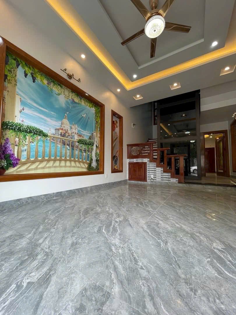 Bán căn nhà 4.5 tầng mặt phố KĐT An Phú, TP Hải Dương, 67.5m2, 4 ngủ, thang máy, 6.5 tỷ