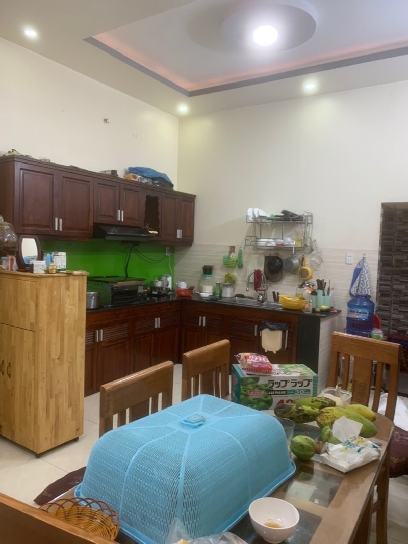 Bán nhà 3 tầng, 3PN, đường Lê Thị Hoa, Bình Chiểu, Thủ Đức. TP HCM. DT 71m2, SH, 5.8 tỷ. 4