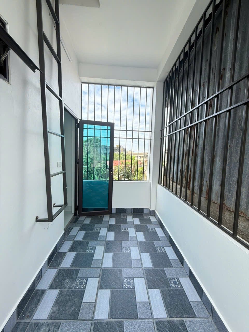 Bán căn góc 3 tầng nhà ngõ đường Ngô Quyền, ph Thanh Bình, TP HD, 43.7m2, 3 ngủ, 3 vs 8