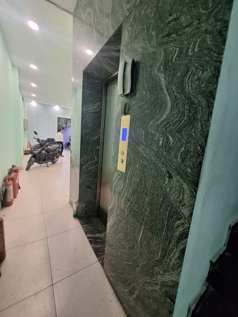 Bán nhà  đường Số 8, Trường Thọ, Thủ Đức, TP HCM. DT 168 nm2, 4x42m, 4 tầng, 8PN, SH, 12.8 tỷ. 5