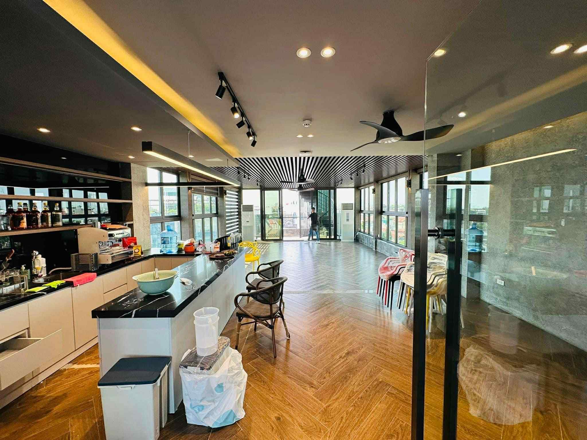 Toà nhà mặt phố Nguyễn Văn Cừ, 130m x 9 tầng, mặt tiền 7m, tổ hợp văn phòng-chung cư mini cao cấp, 3