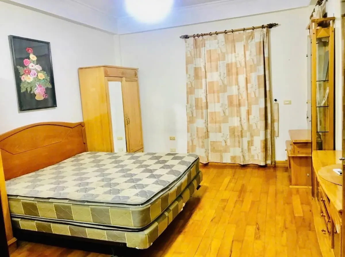 Bán Nhà Huỳnh Thúc Kháng 33/45m2. 5 tầng. mặt tiền 4m. giá 16.5 tỷ Đống Đa Hà Nội 5