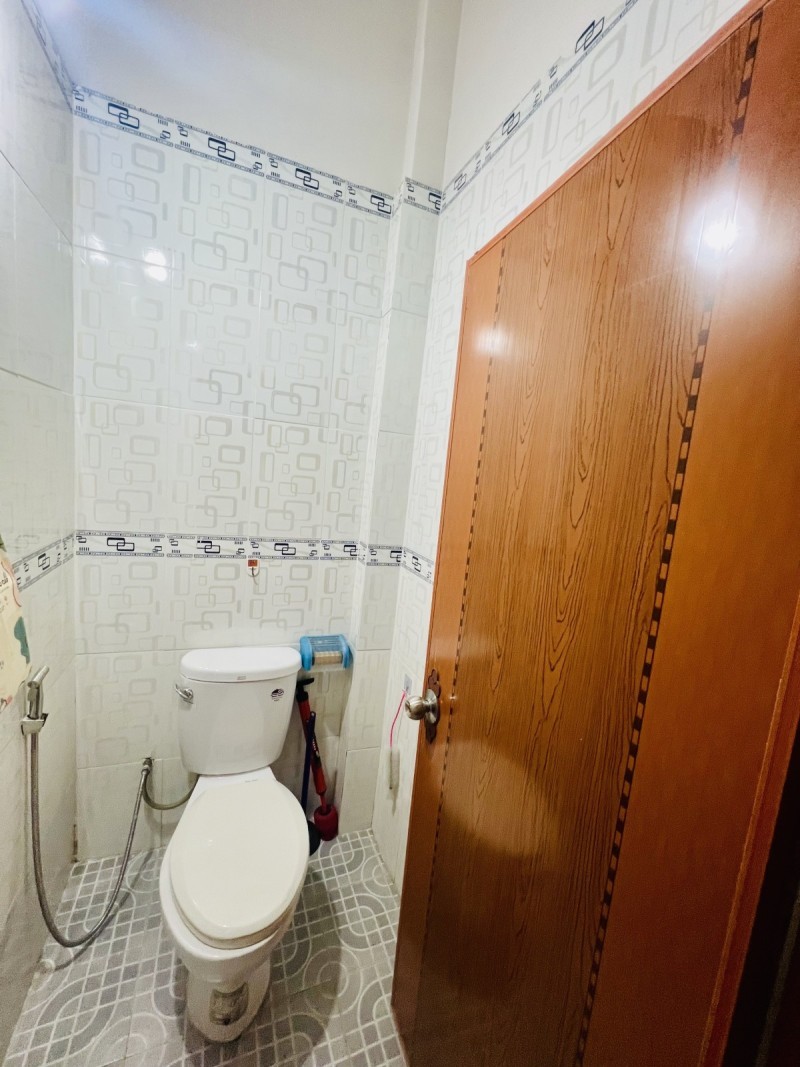 Bán nhà đường Số 2, Tăng Nhơn Phú B, Q9, TP HCM. DT 124m2, 2PN, SH, giá 9.1 tỷ. 5