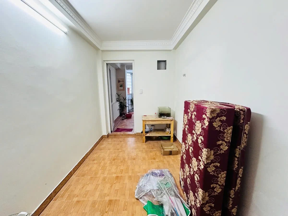 Không Thể Tin : Ô TÔ ĐỖ CỬA - 40M RA PHỐ - DÂN XÂY - Bán nhà KHƯƠNG ĐÌNH