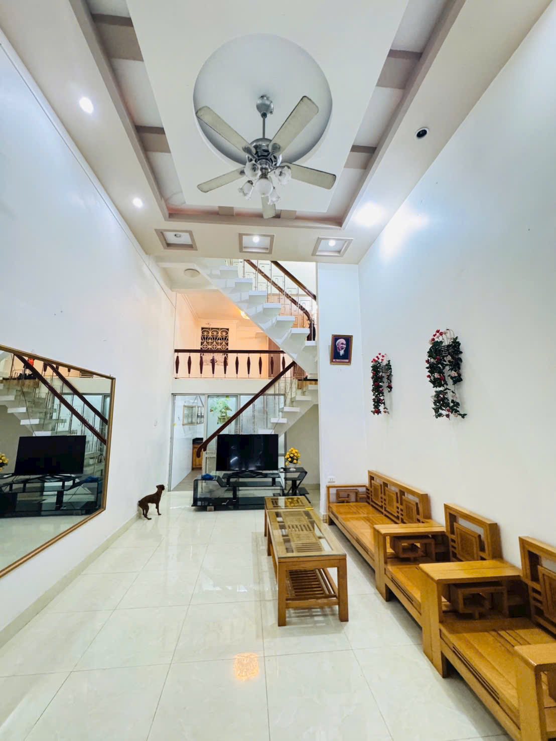 Bán nhà 2.5 tầng ngõ phố Hai Bà Trưng, ph Quang Trung, TP HD, 52m2, mt 4.05m, 3 ngủ, 2.86 tỷ