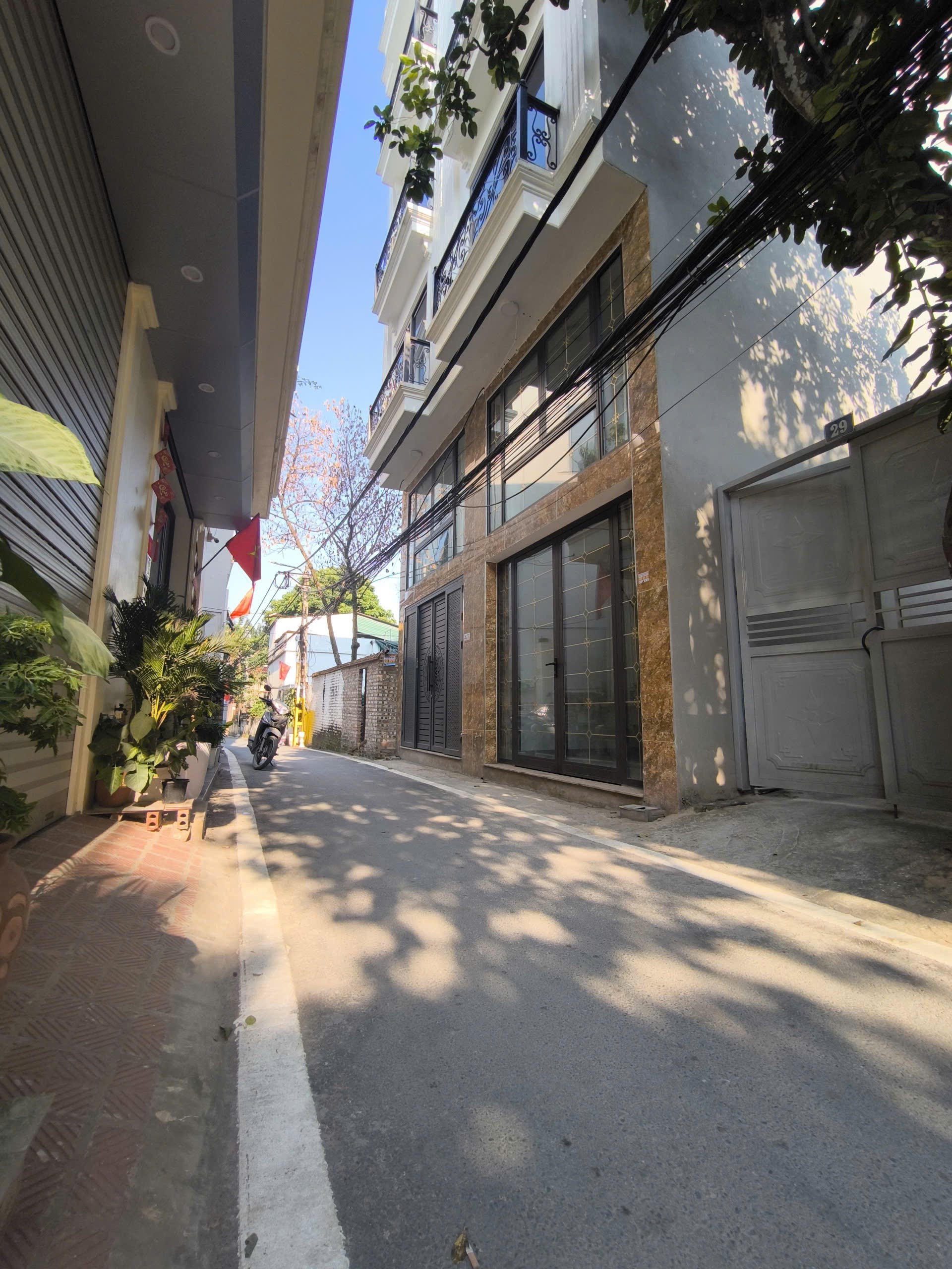 Nhà đẹp Đông La, An Khánh, ô tô qua nhà, đầy đủ nội thất, gần Công Viên Đông La, KĐT Đô Ng