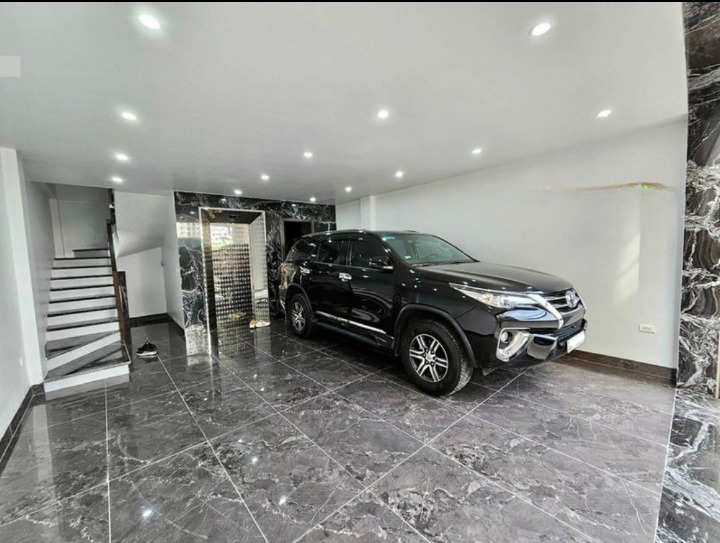 Bán nhà Vân Côn, Hoài Đức 40M 5 Tầng, Gara ô tô đỗ cửa, thang máy kinh doanh nhỉnh 6 tỷ