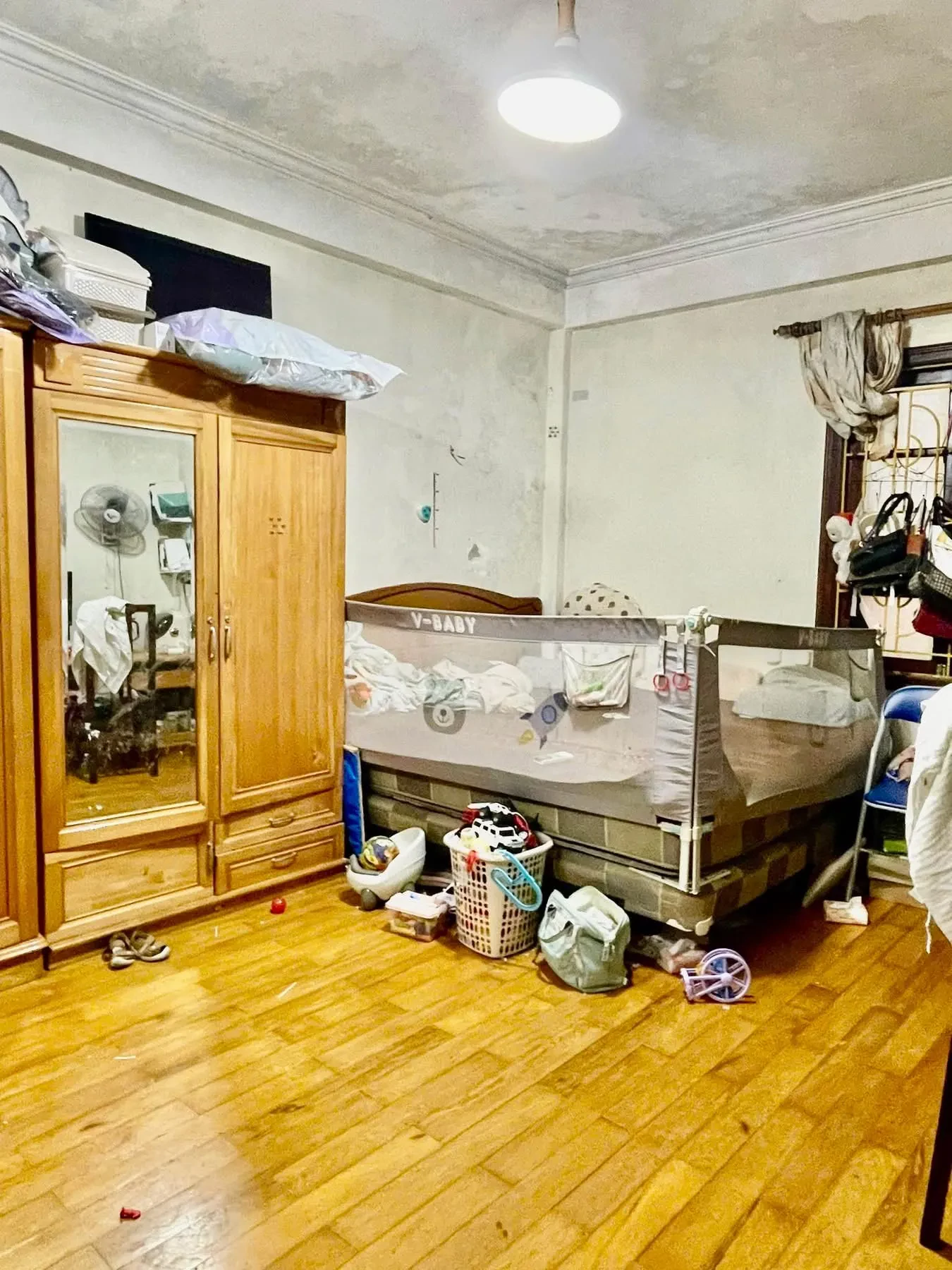 Bán Nhà Huỳnh Thúc Kháng 33/45m2. 5 tầng. mặt tiền 4m. giá 16.5 tỷ Đống Đa Hà Nội 2