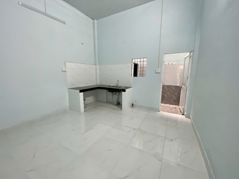 Bán nhà nặt tiền Lý Thánh Tông-ngang 4m-sổ vuông-gần trường-kinh doanh tốt 11 tỷ hơn 3