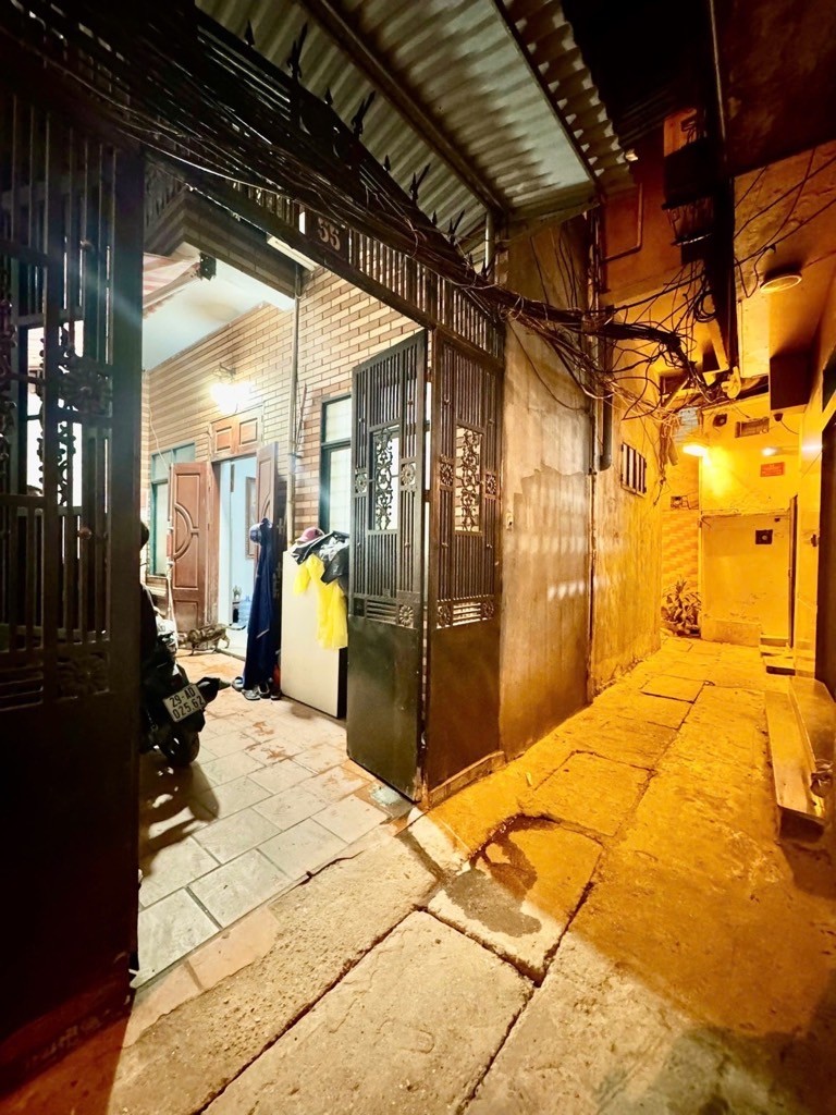 Cần bán Nhà mặt tiền đường Hồng Mai, Phường Bạch Mai, Diện tích 52m², Giá 12 Tỷ