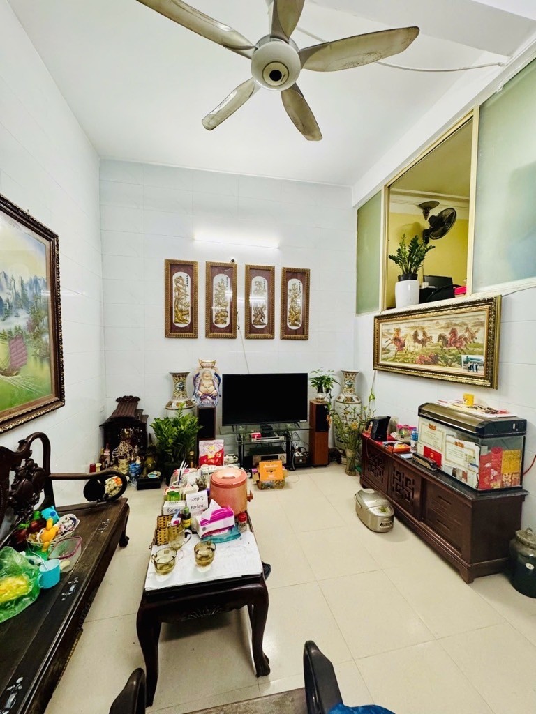 Cần bán Nhà mặt tiền đường Hồng Mai, Phường Bạch Mai, Diện tích 52m², Giá 12 Tỷ 2