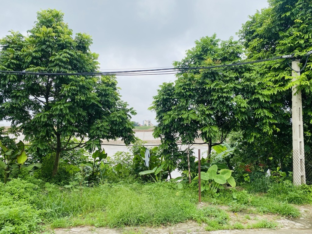 Đất Ngọc Thuỵ 102m, lô góc, oto tránh, view sông giá chỉ nhỉnh 8 tỷ còn tl. 2