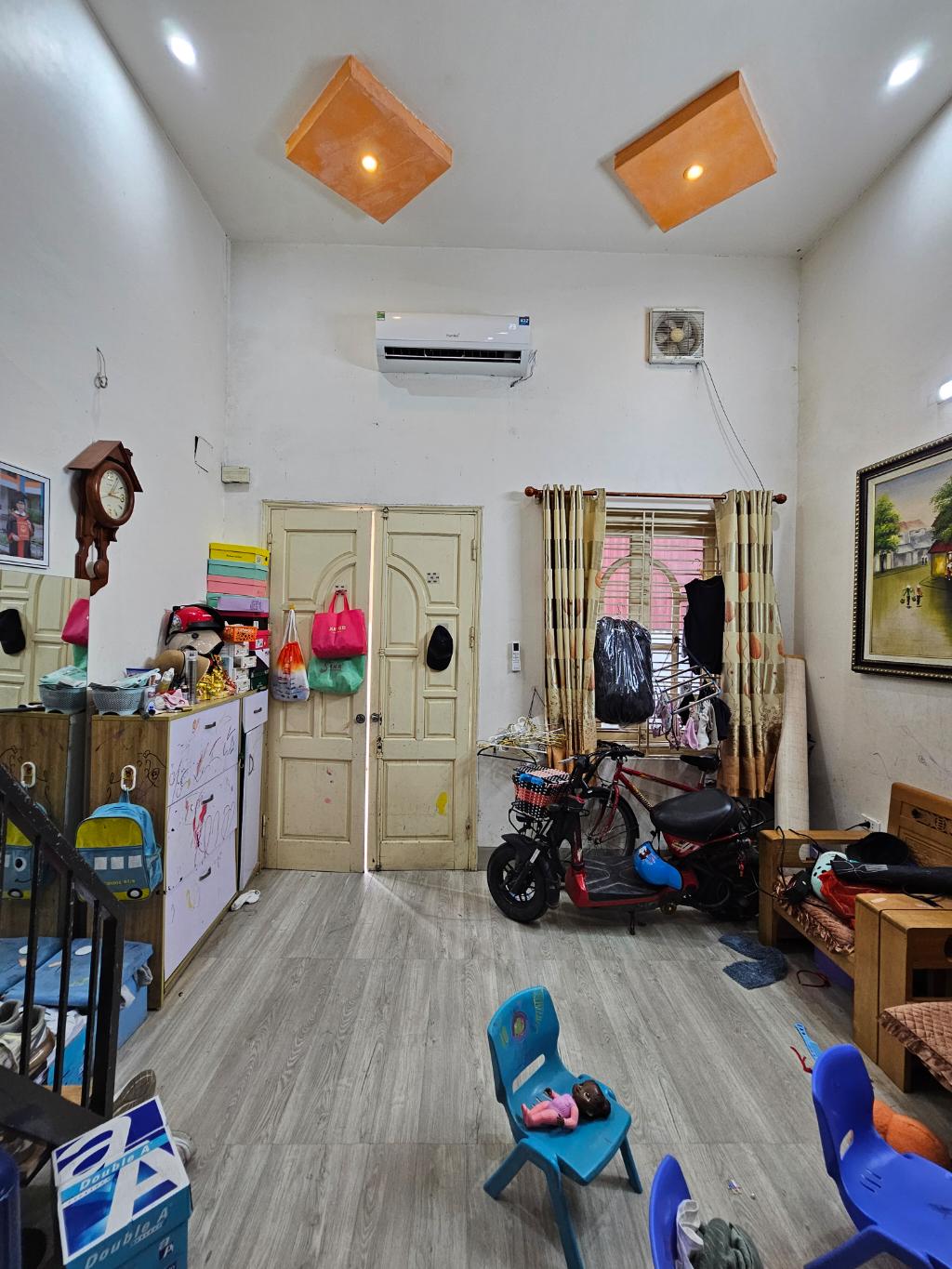 Bán nhà C4 Ngọc Thuỵ 35m lô góc oto qua nhà chỉ 4 tỷ hơn xíu. LH 0936123469 3