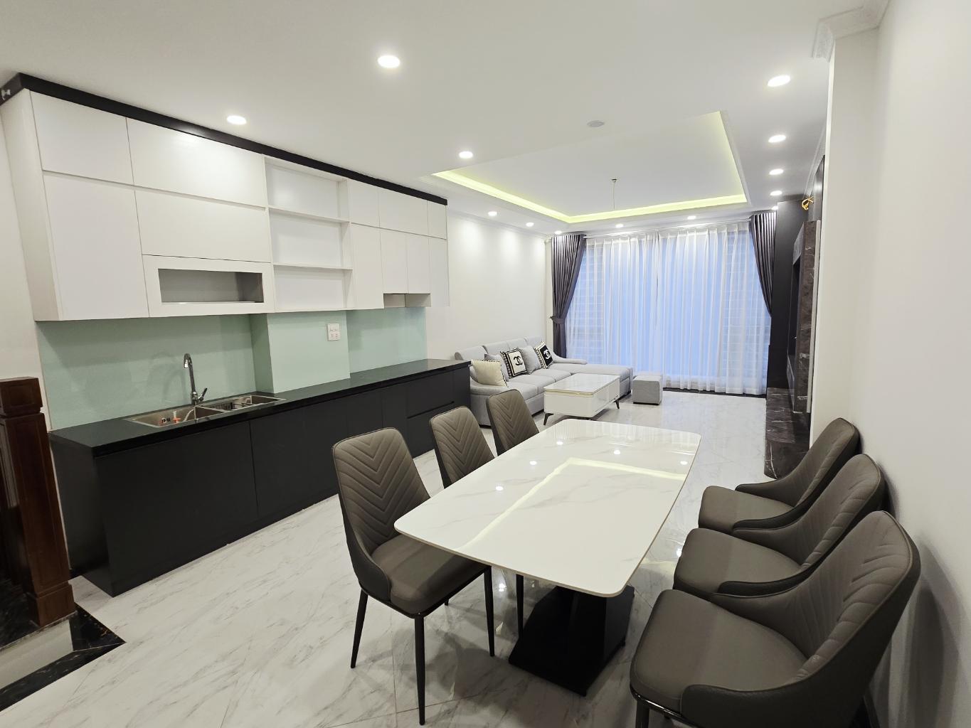 Bán nhà thạch bàn, 45m x 6T gara thang máy kinh doanh nhỏ, giá chỉ nhỉnh 11 tỷ còn tl. LH 4