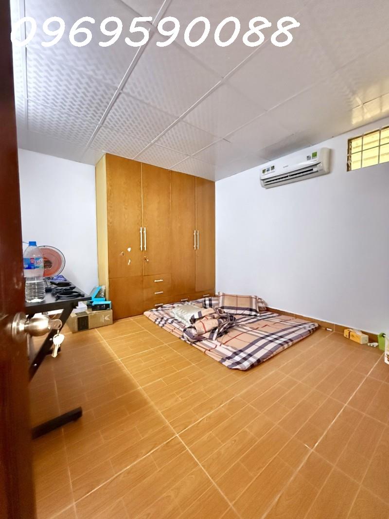 Giá hời! Nhà hẻm Tân Phú 55m2 Phùng Chí Kiên, sổ hồng riêng, vị trí đẹp, 5.6 tỷ 2