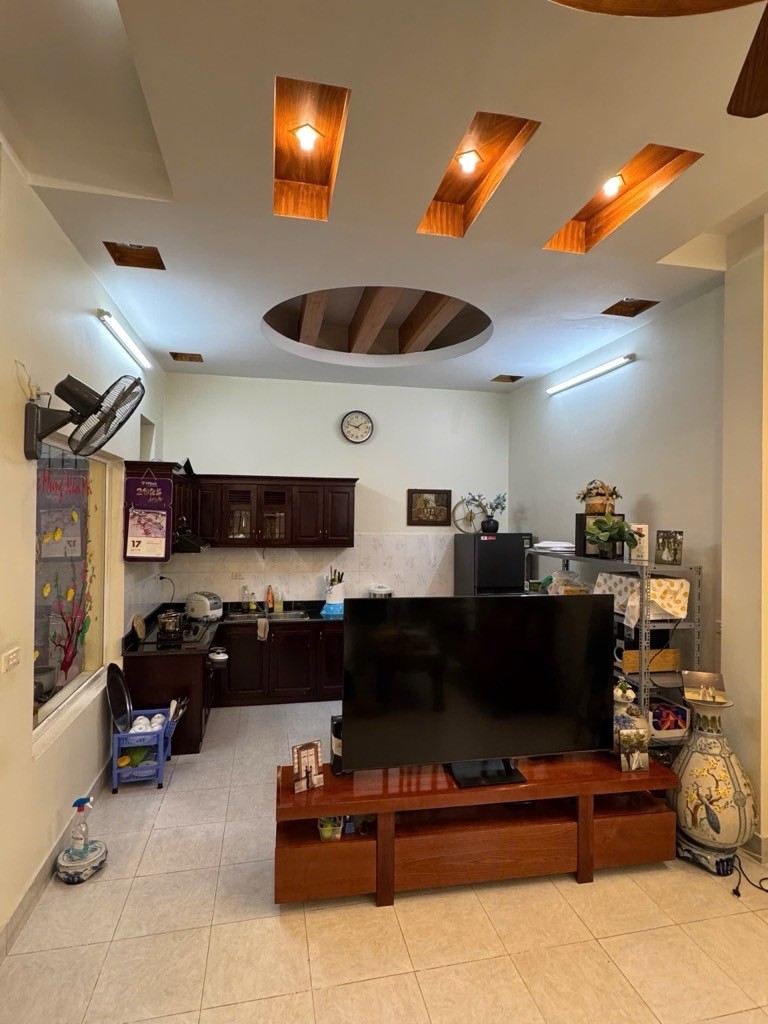 Bán nhà Lê Trọng Tấn, Thanh Xuân, ô tô tránh, Phân lô, 70m2, 16 tỷ(MTG) 2