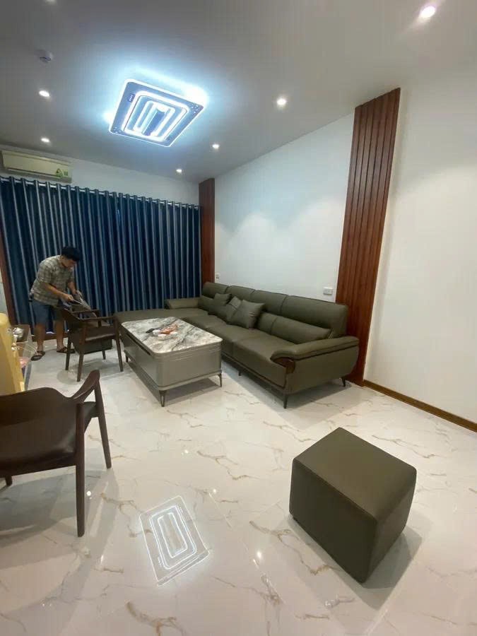 Hiếm nhà đẹp 5 tầng mặt phố Quang Trung, 67m2, mặt tiền 3.6m, 2 mặt phố, thang máy, kinh doanh sầm 2