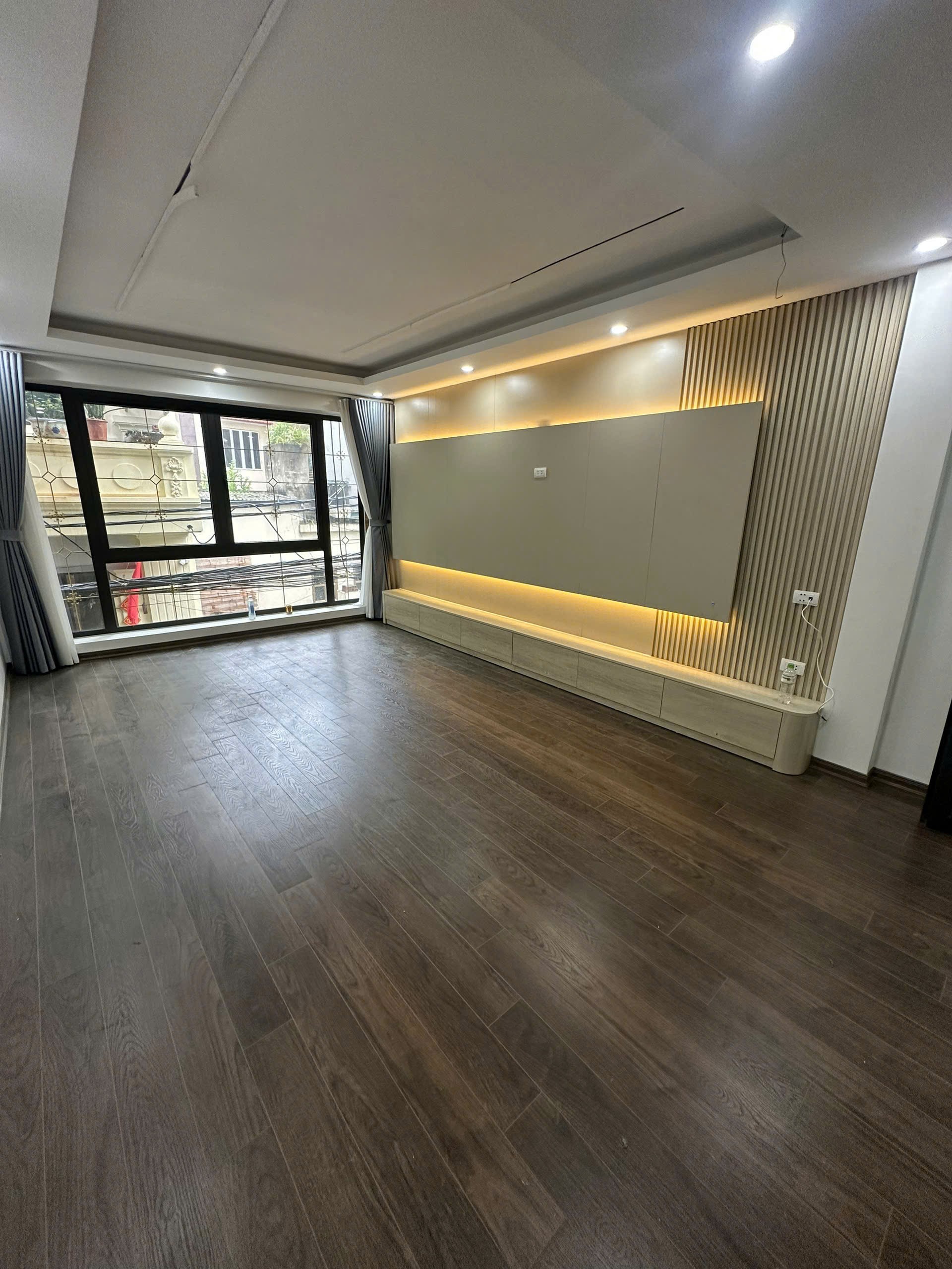 Nhà đẹp Đông La, An Khánh, ô tô qua nhà, đầy đủ nội thất, gần Công Viên Đông La, KĐT Đô Ng 5