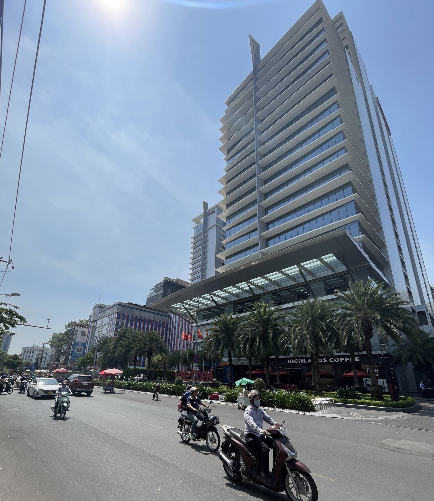 183,3 TRIỆU/m2 - CHDV 19 PHÒNG - DOANH THU 120TR/THÁNG - ĐỐI DIỆN TOÀ NHÀ VIETTEL CMT8