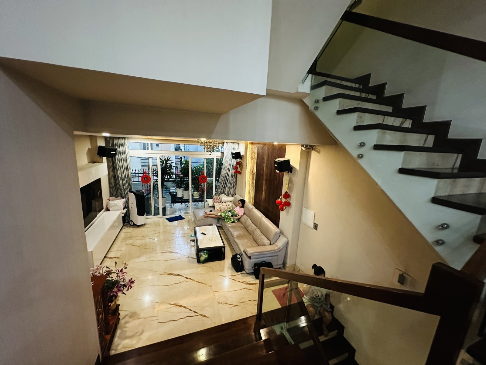 NHÀ ĐẸP 5 TẦNG THÍCH QUẢNG ĐỨC - NỘI THẤT CAO CẤP + GARA Ô TÔ - 87M² (5×17) VUÔNG A4 - 22 TỶ 10