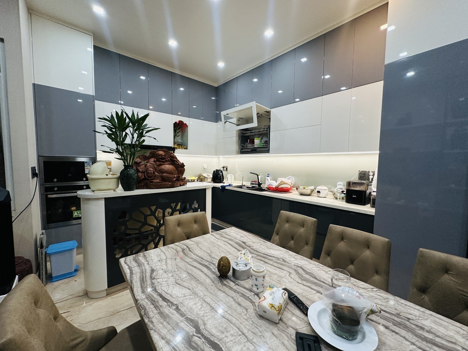 NHÀ ĐẸP 5 TẦNG THÍCH QUẢNG ĐỨC - NỘI THẤT CAO CẤP + GARA Ô TÔ - 87M² (5×17) VUÔNG A4 - 22 TỶ 14