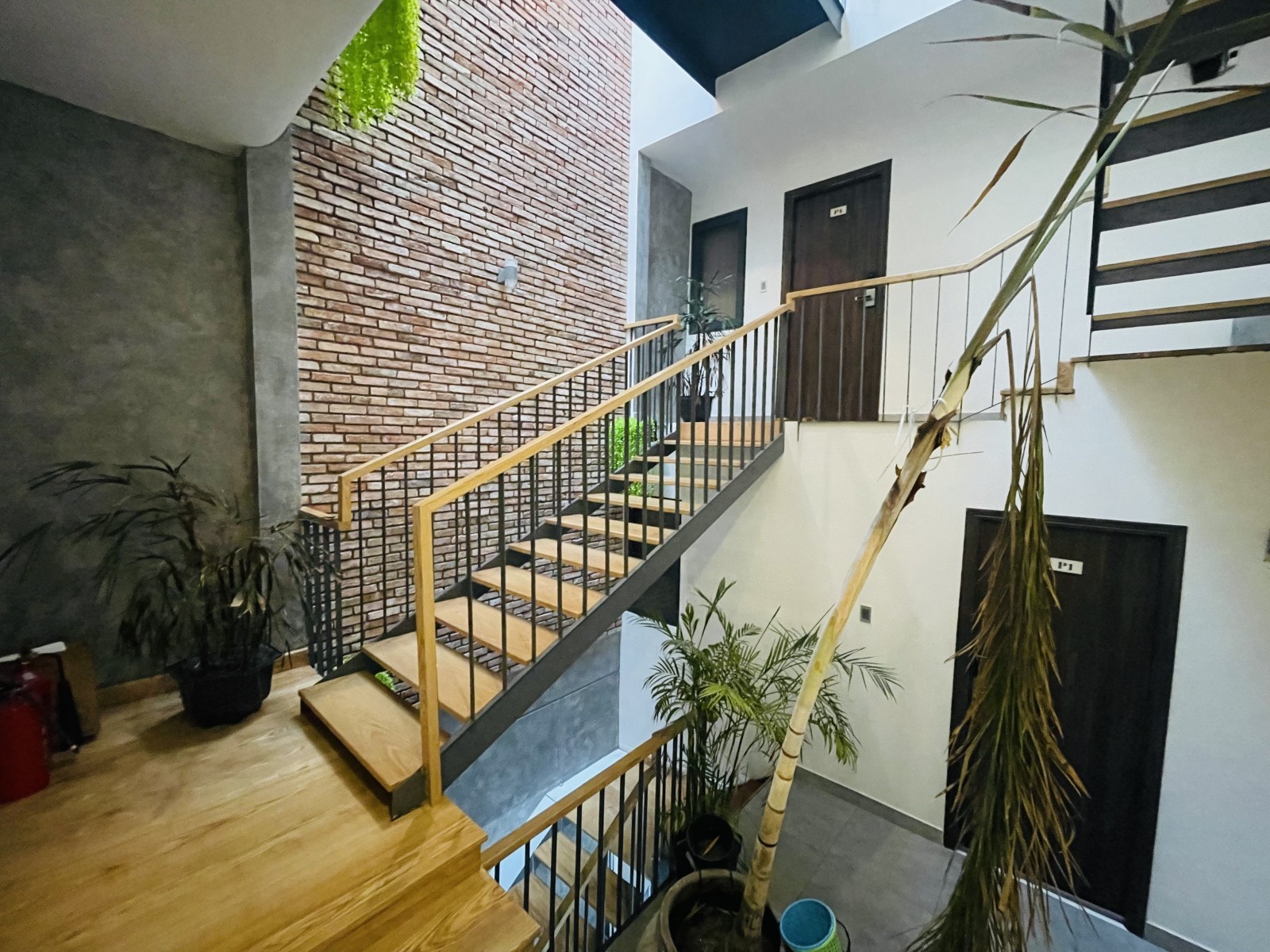 NHÀ 4 TẦNG - 2 MẶT TIỀN Q1 - 148m2 - ĐANG THUÊ KHOÁN 120TR/THÁNG - GIÁ 32 TỶ 11