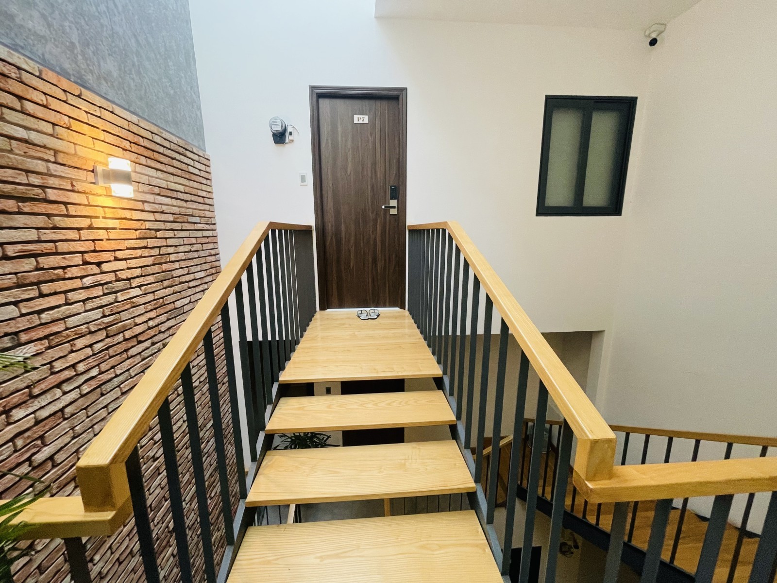 NHÀ 4 TẦNG - 2 MẶT TIỀN Q1 - 148m2 - ĐANG THUÊ KHOÁN 120TR/THÁNG - GIÁ 32 TỶ 6