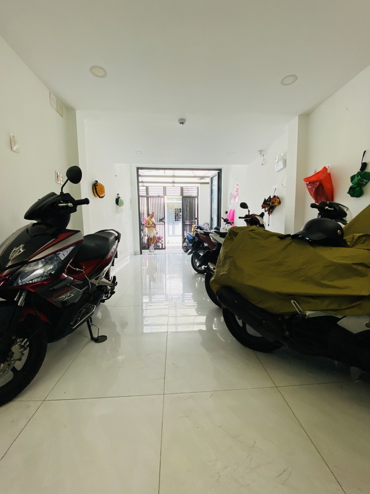 NHÀ ĐẸP 5 TẦNG 72m2 - 8 PHÒNG HXH PHÙNG VĂN CUNG - DÒNG TIỀN 40TR/THÁNG - 11.6 TỶ 6