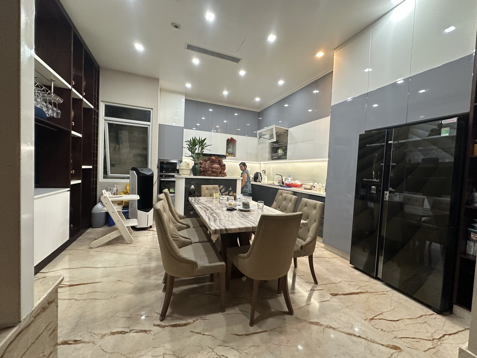 NHÀ ĐẸP 5 TẦNG THÍCH QUẢNG ĐỨC - NỘI THẤT CAO CẤP + GARA Ô TÔ - 87M² (5×17) VUÔNG A4 - 22 TỶ 5