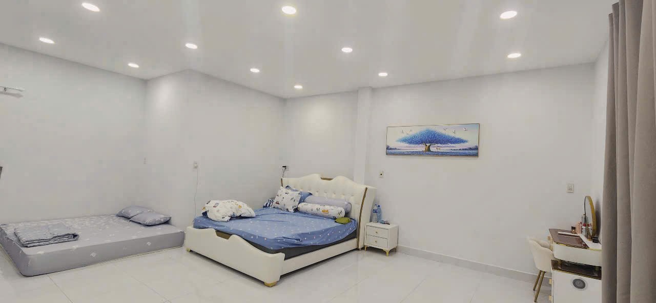 Bán nhà 3 tầng 4PN gần chung cư Hoàng Quân, Vĩnh Hoà, Bắc Nha Trang, 139m2, giá 8 tỷ 340 3
